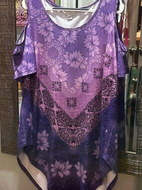 Avenue Purple lotus Cold-Shoulder top
